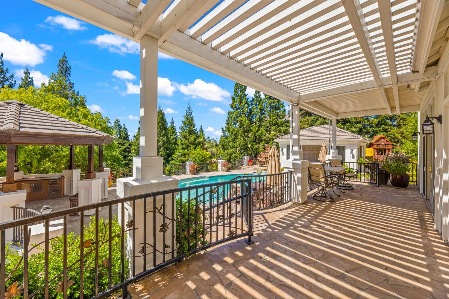 9505 Ashbourne Court