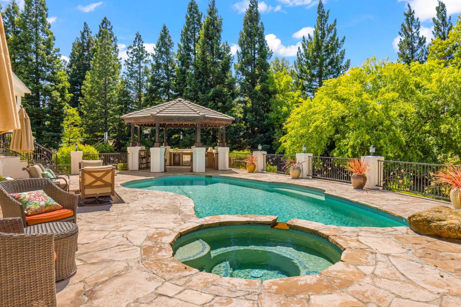 9505 Ashbourne Court