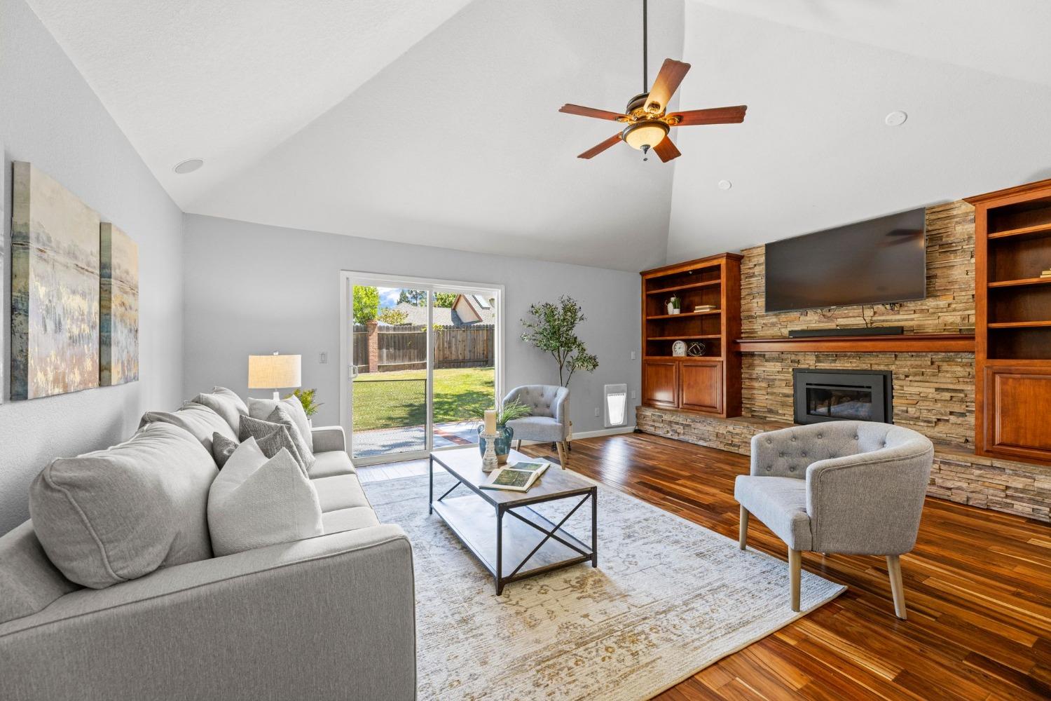 1603 Valley View Court