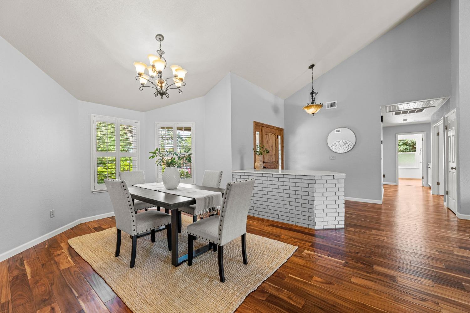 1603 Valley View Court