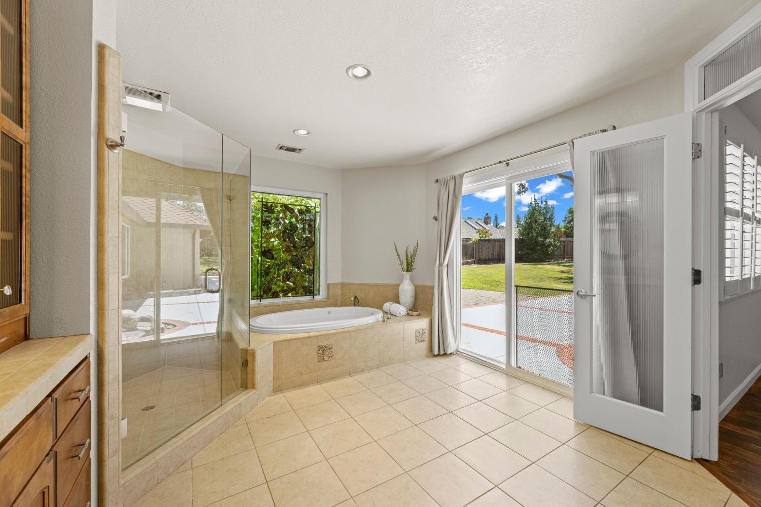 1603 Valley View Court