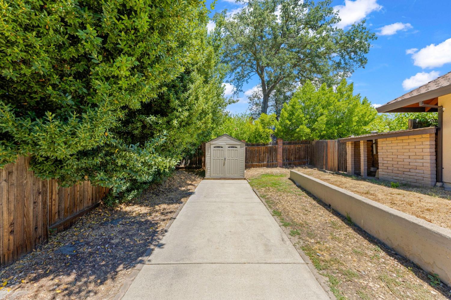 1603 Valley View Court