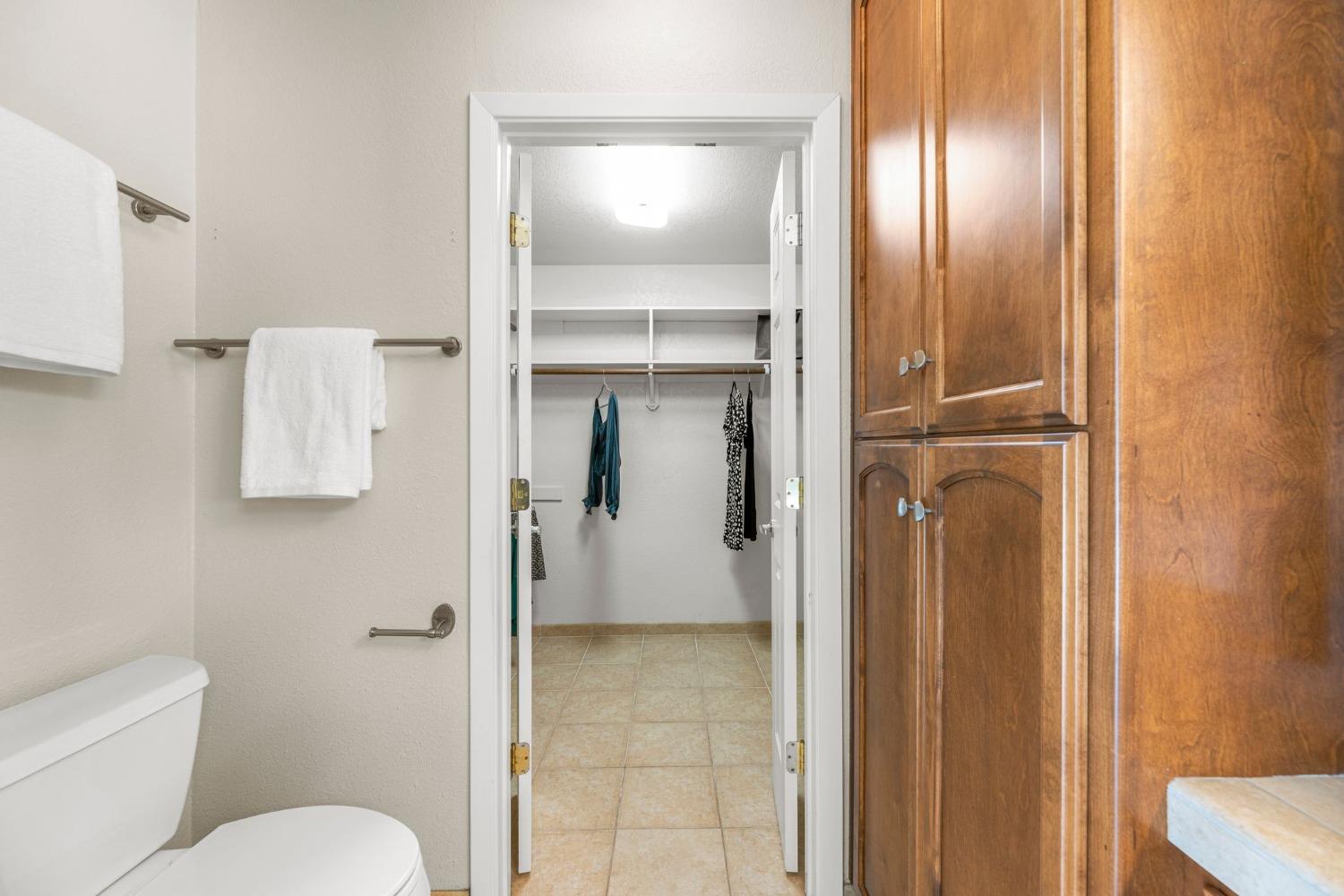 1603 Valley View Court