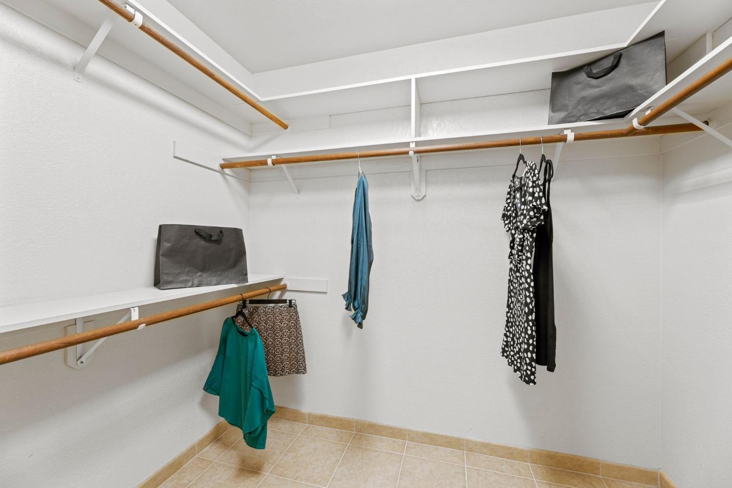 1603 Valley View Court