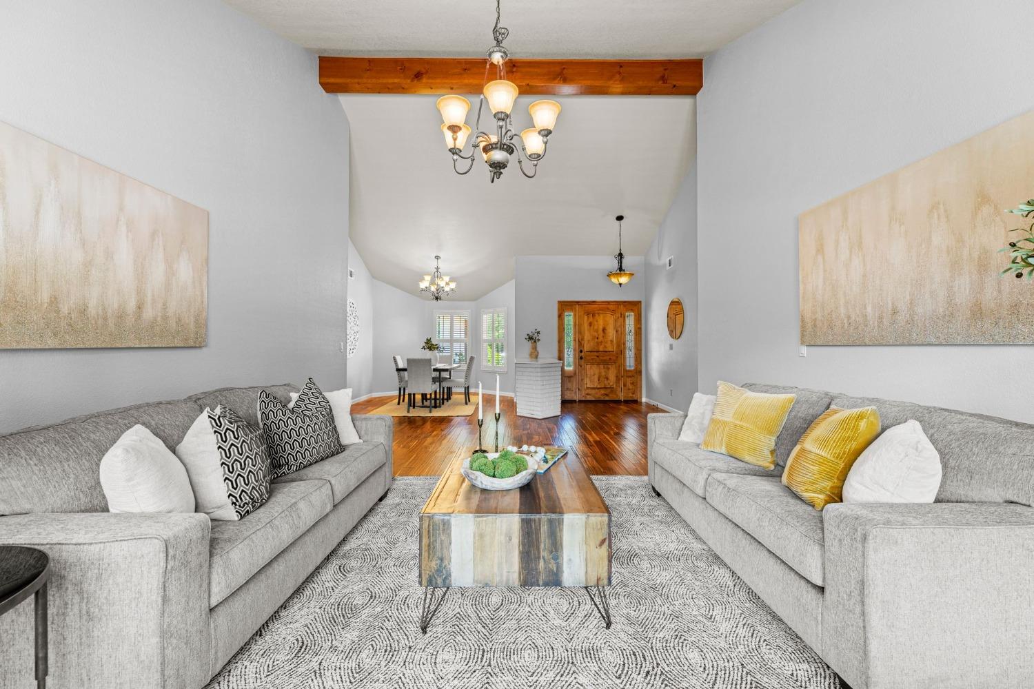 1603 Valley View Court