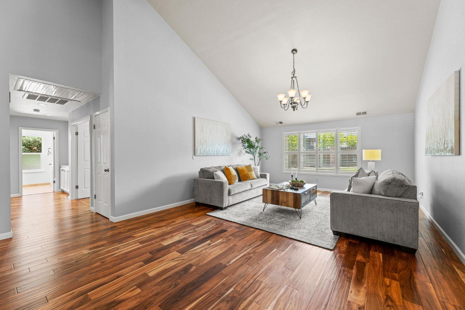 1603 Valley View Court