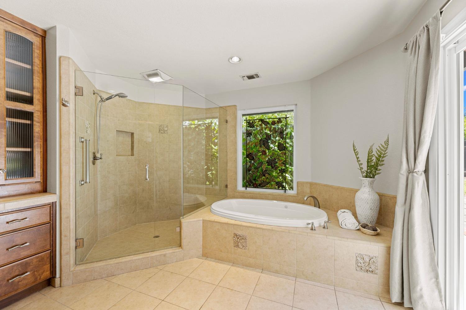 1603 Valley View Court