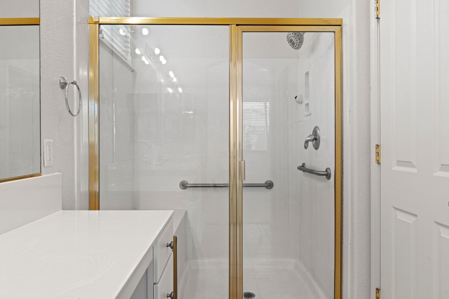 2716 Robinson Creek Lane