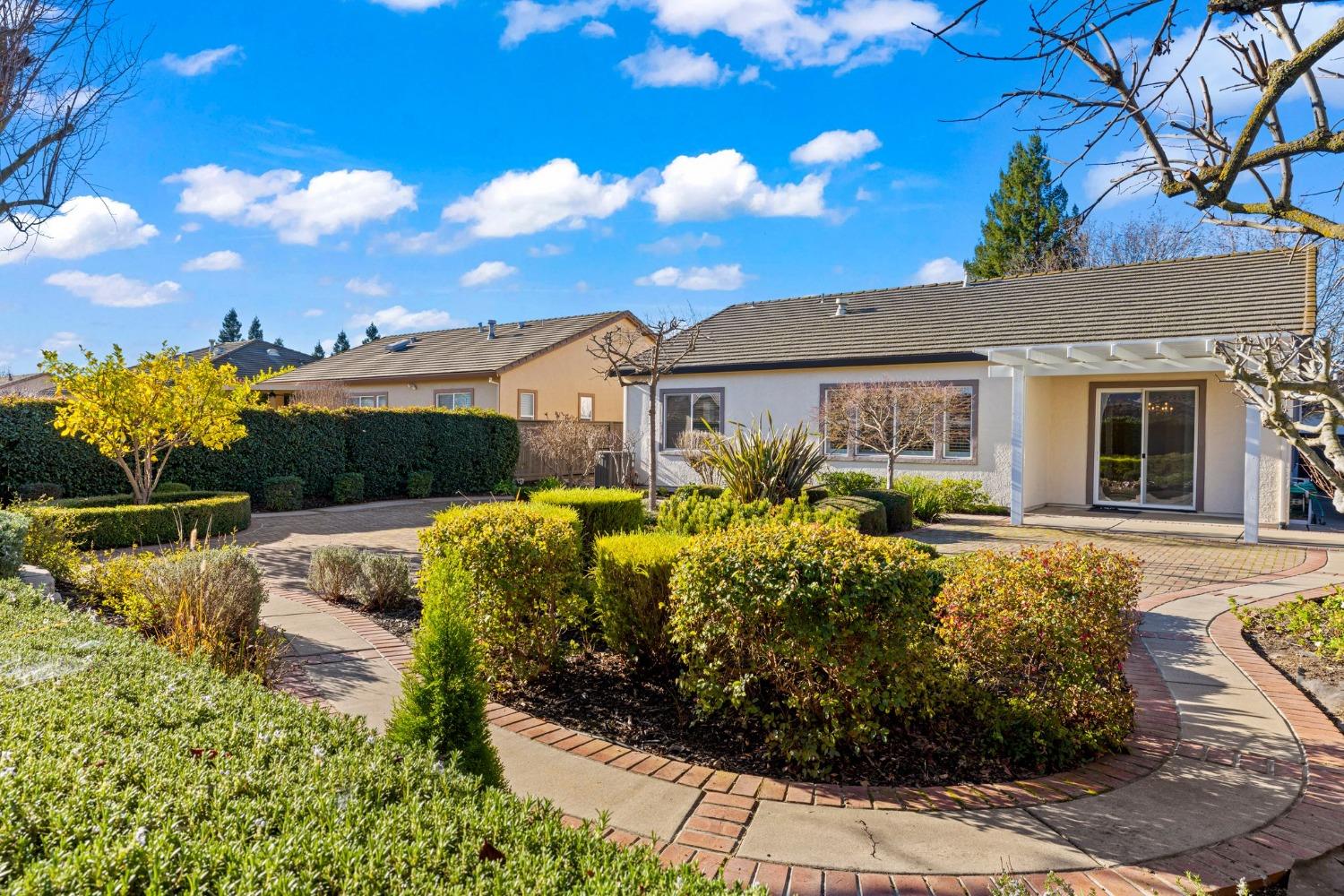 2716 Robinson Creek Lane