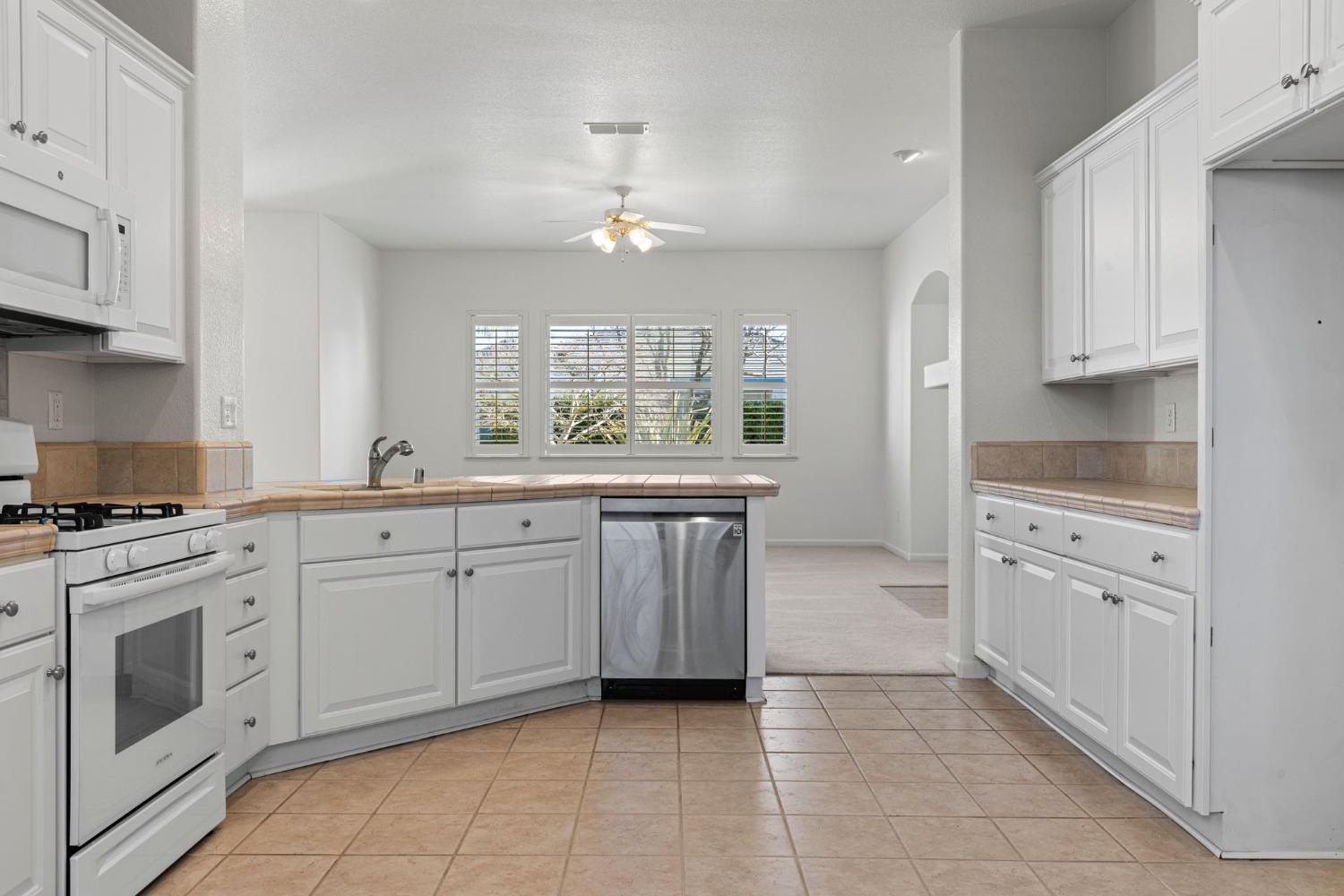 2716 Robinson Creek Lane