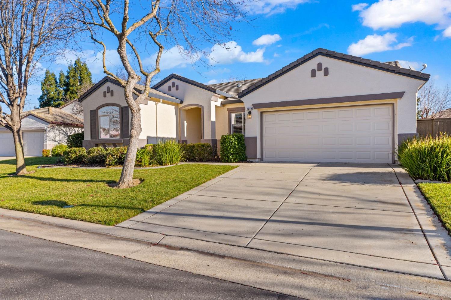 2716 Robinson Creek Lane