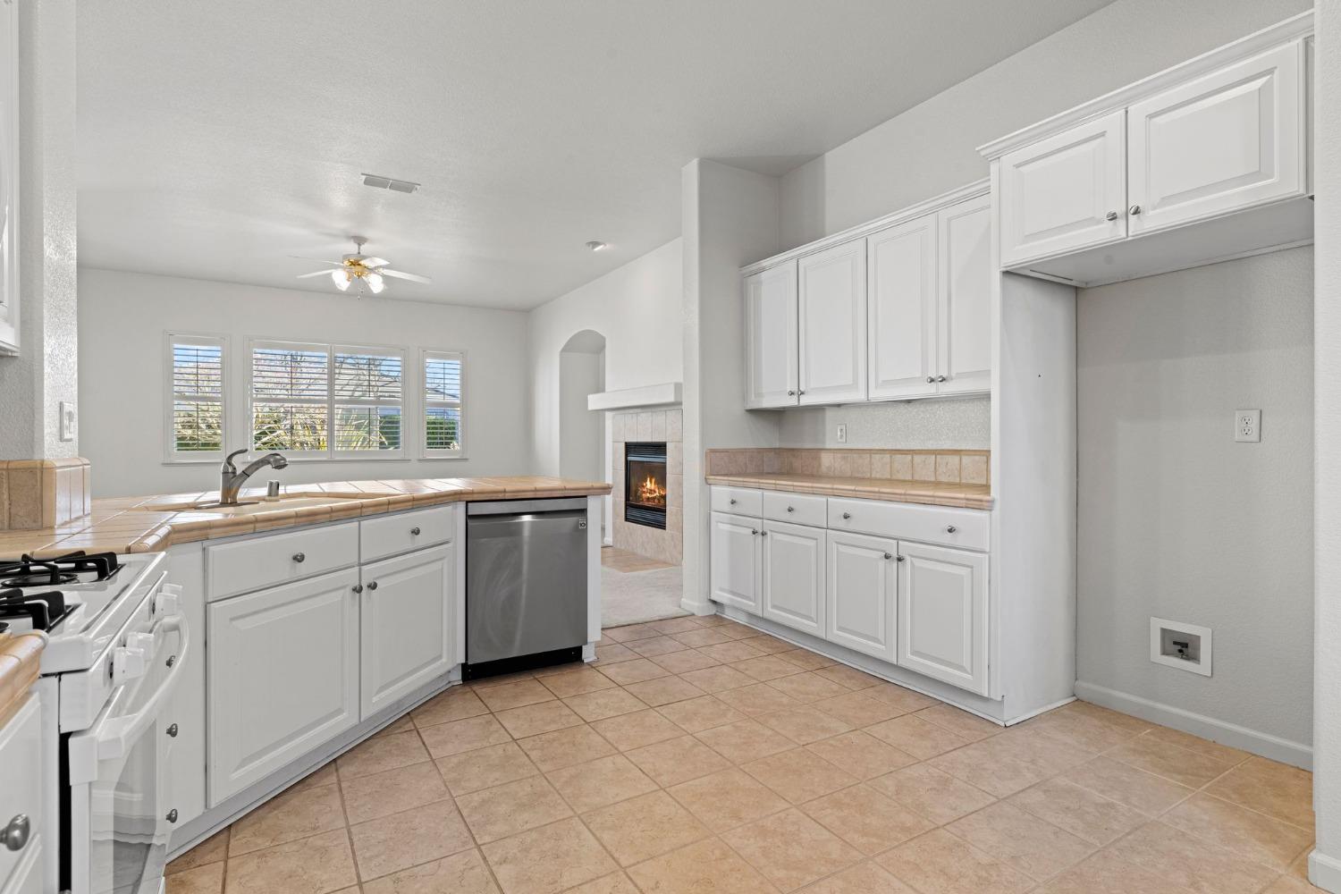 2716 Robinson Creek Lane