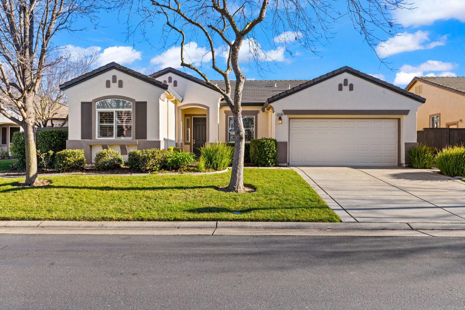 2716 Robinson Creek Lane