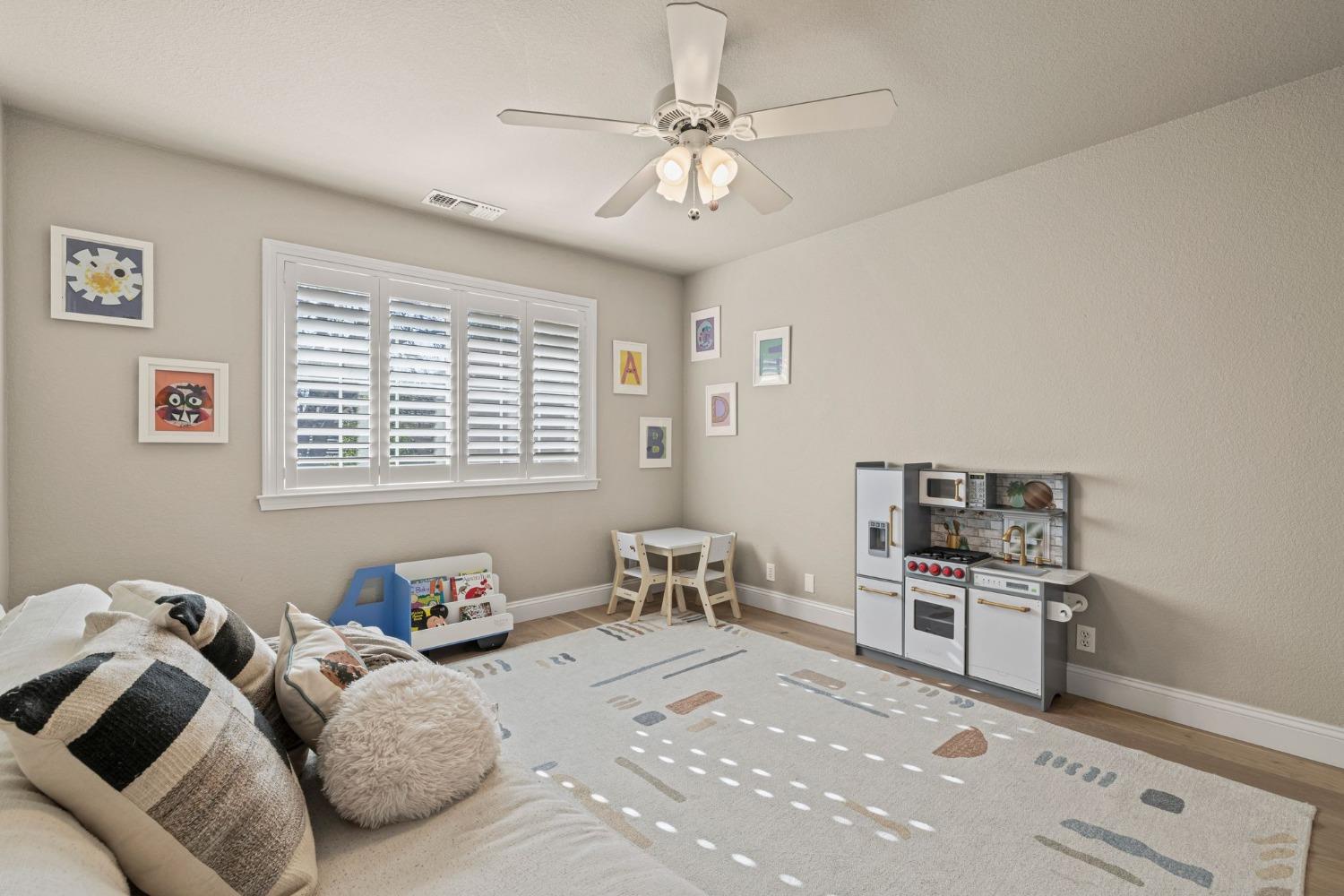 5008 Highgrove Court