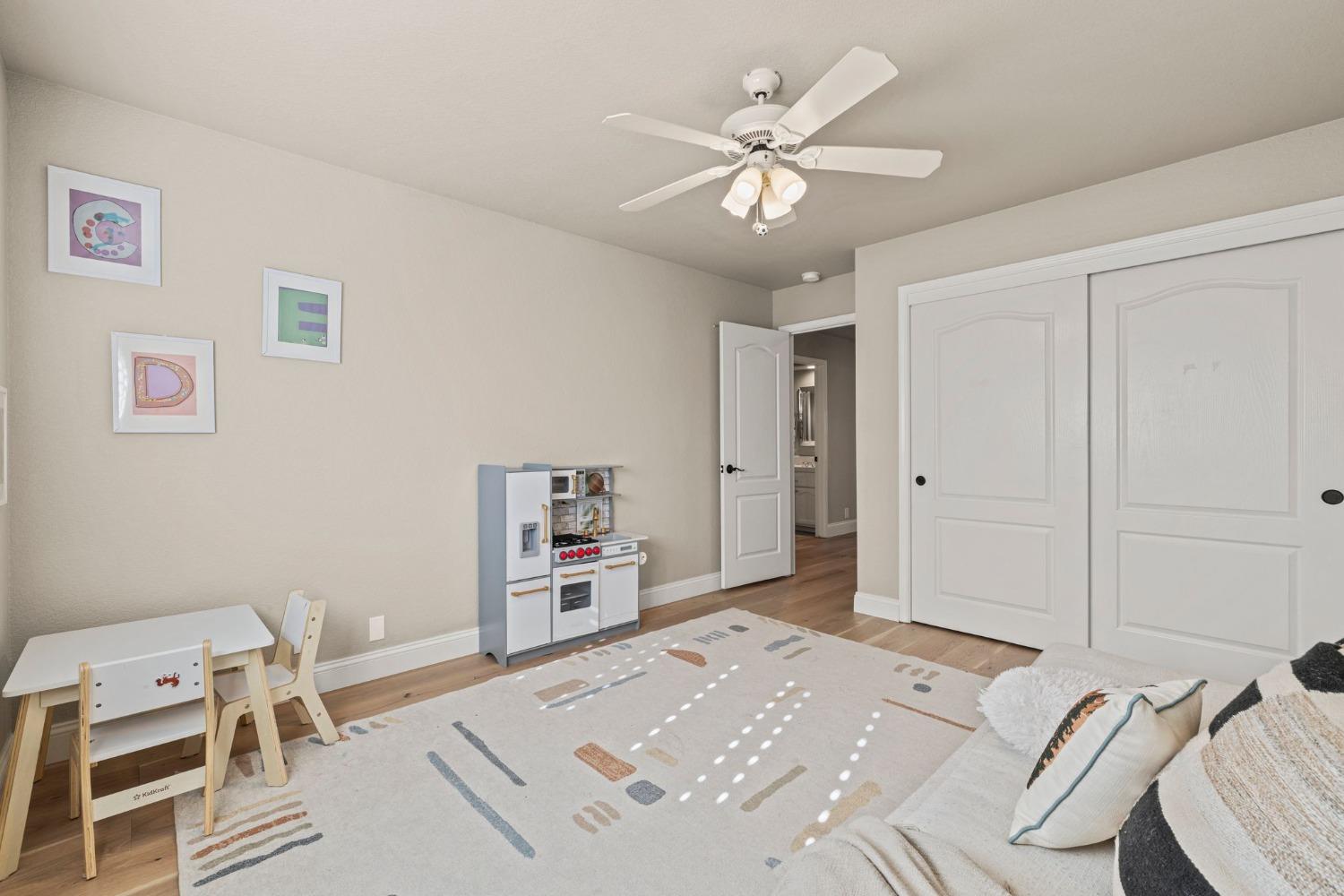 5008 Highgrove Court