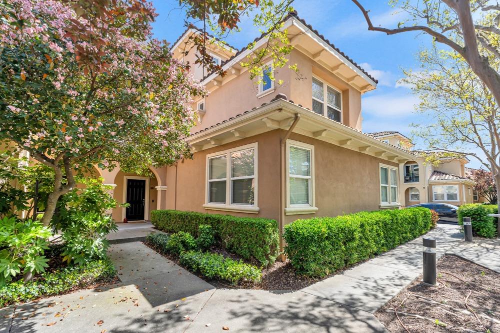 4800 Westlake Parkway 403