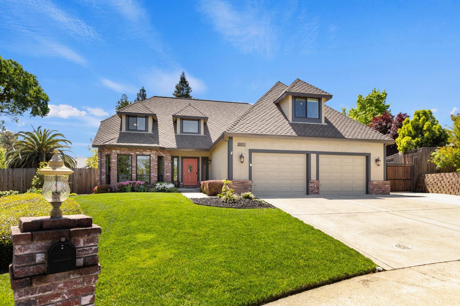 1890 Ridgeview Drive