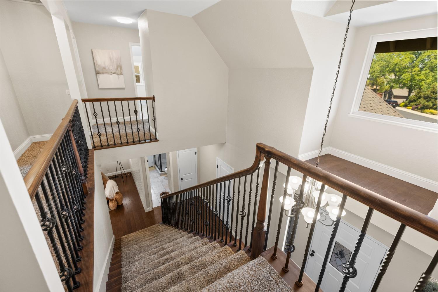 1890 Ridgeview Drive