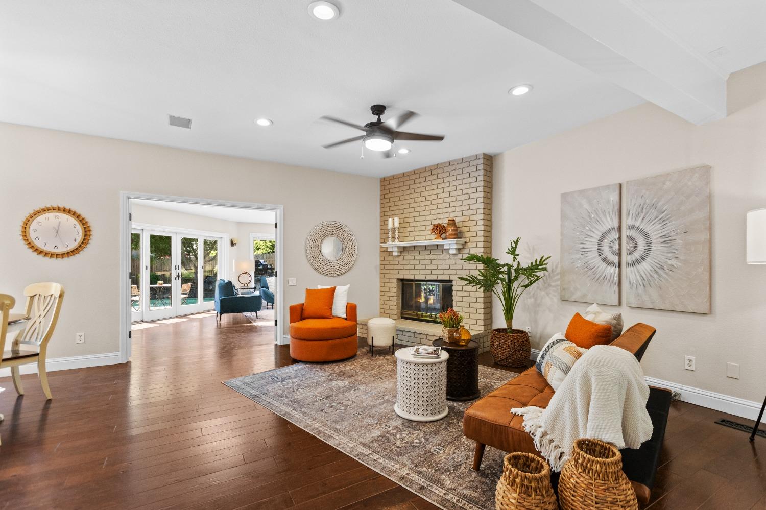 1890 Ridgeview Drive