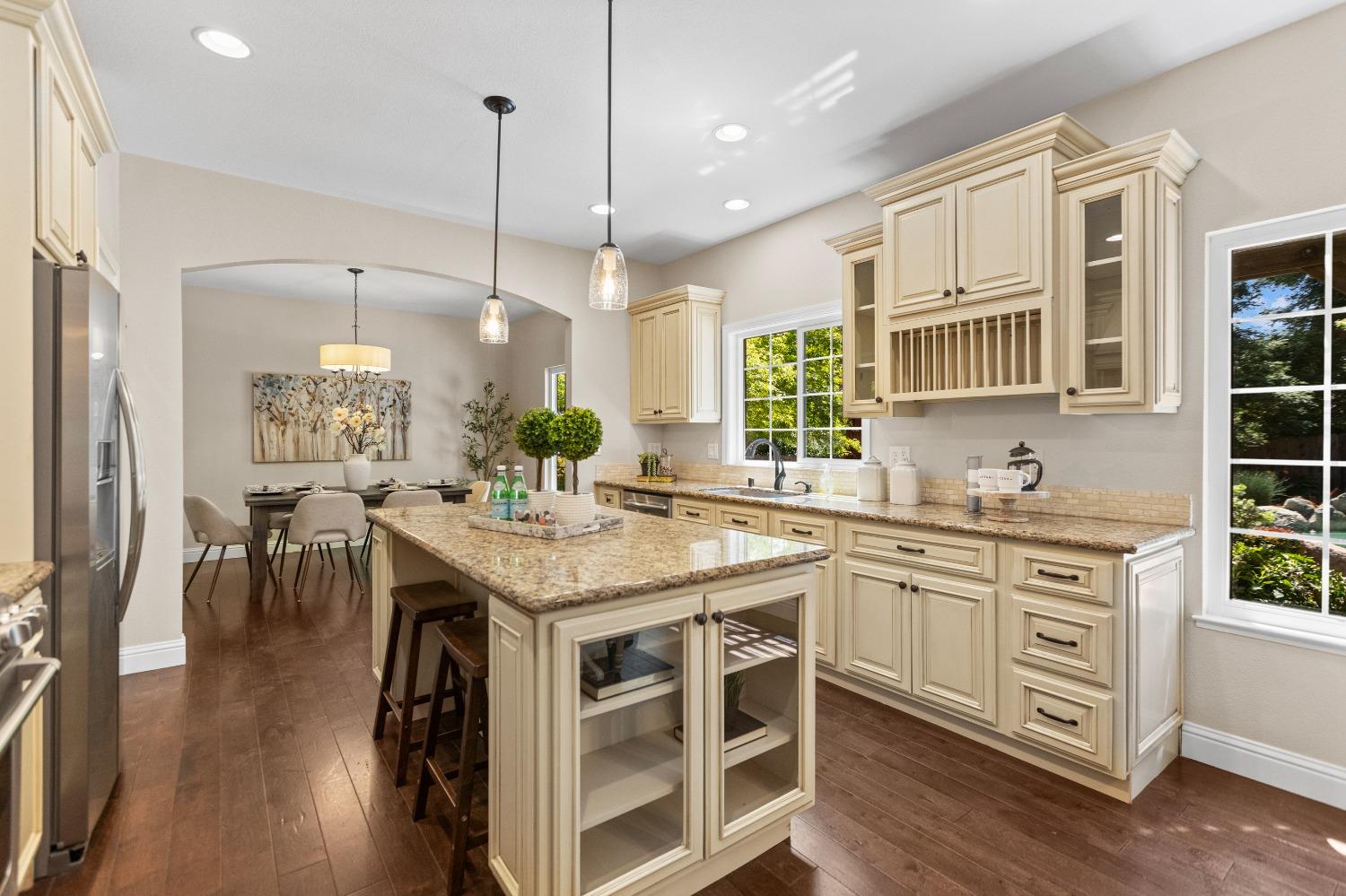 1890 Ridgeview Drive