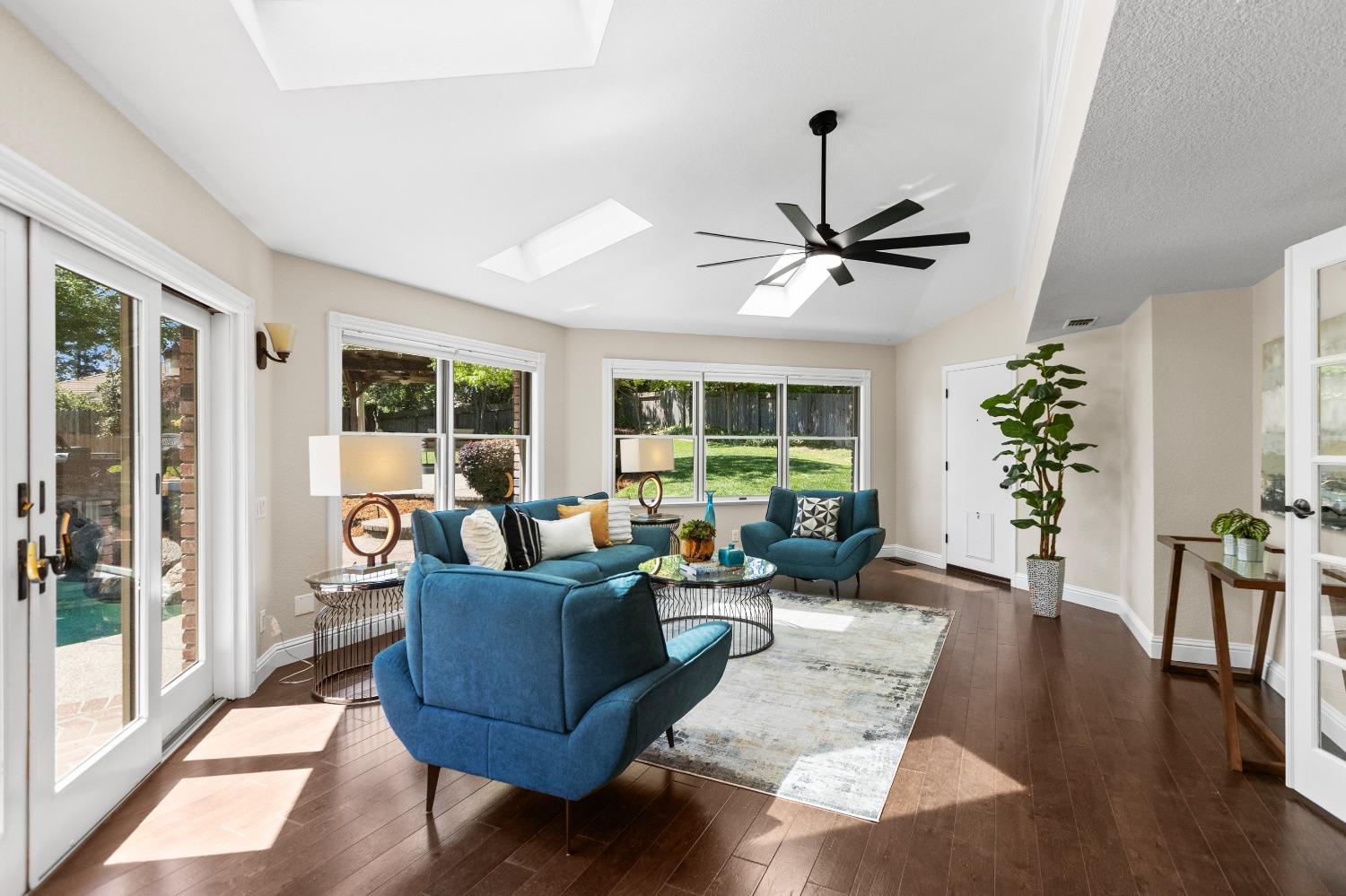 1890 Ridgeview Drive