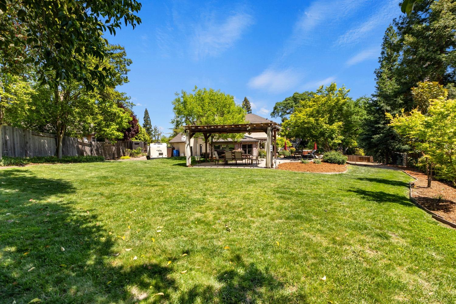 1890 Ridgeview Drive