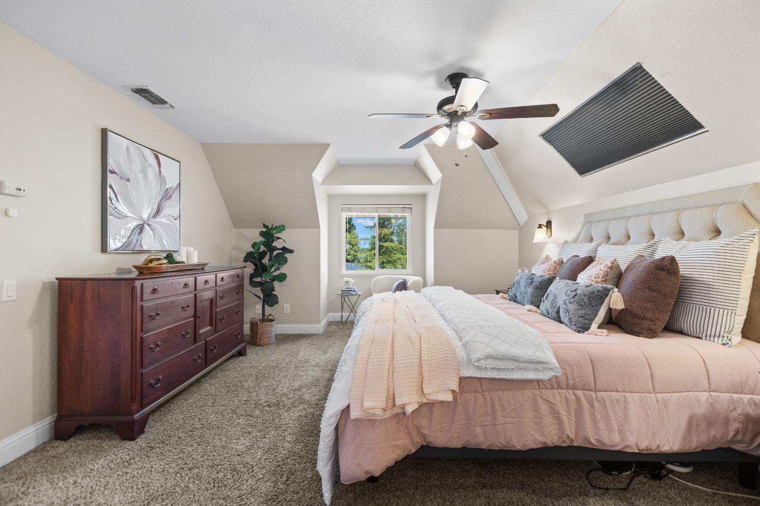 1890 Ridgeview Drive