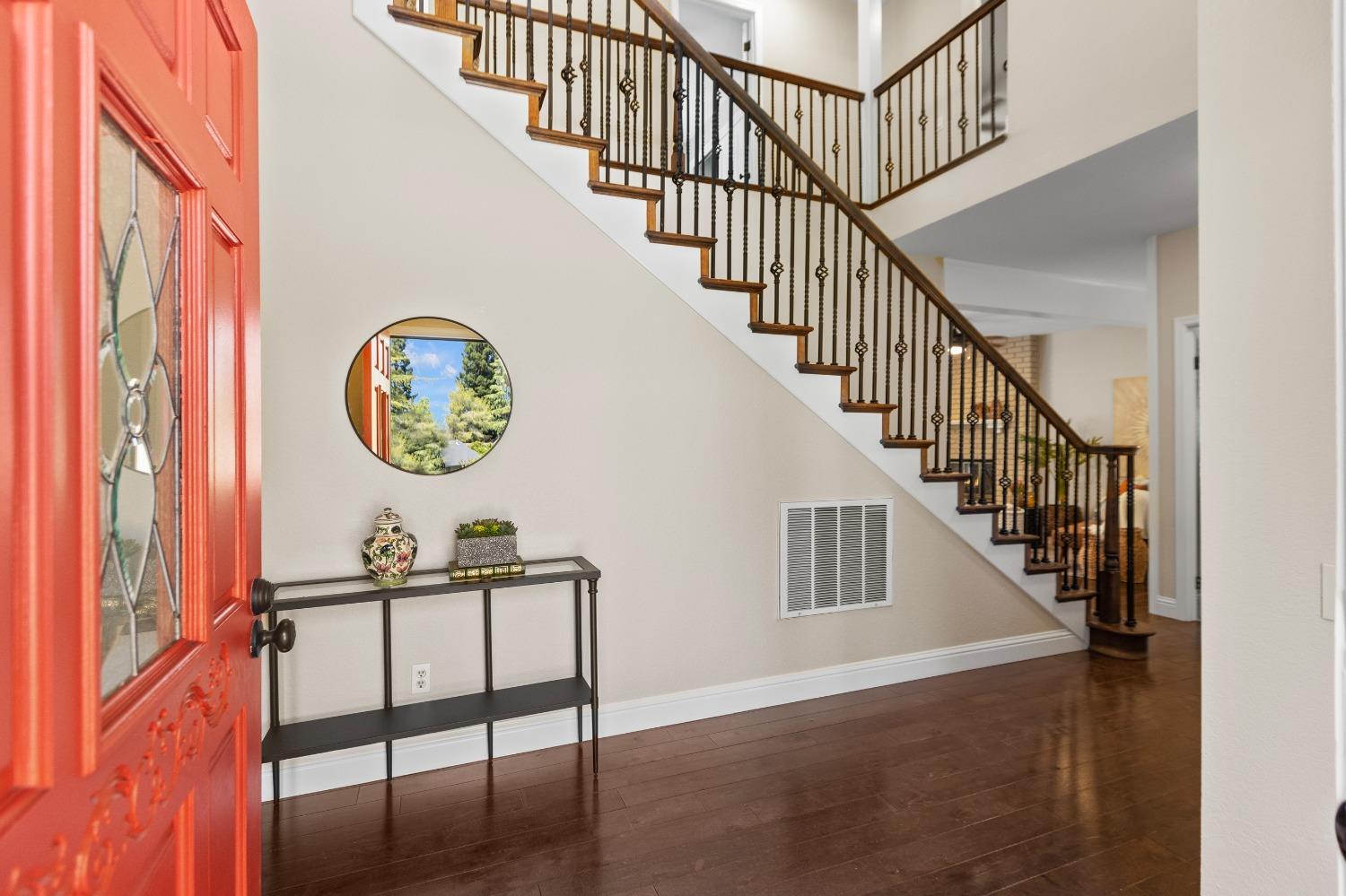 1890 Ridgeview Drive