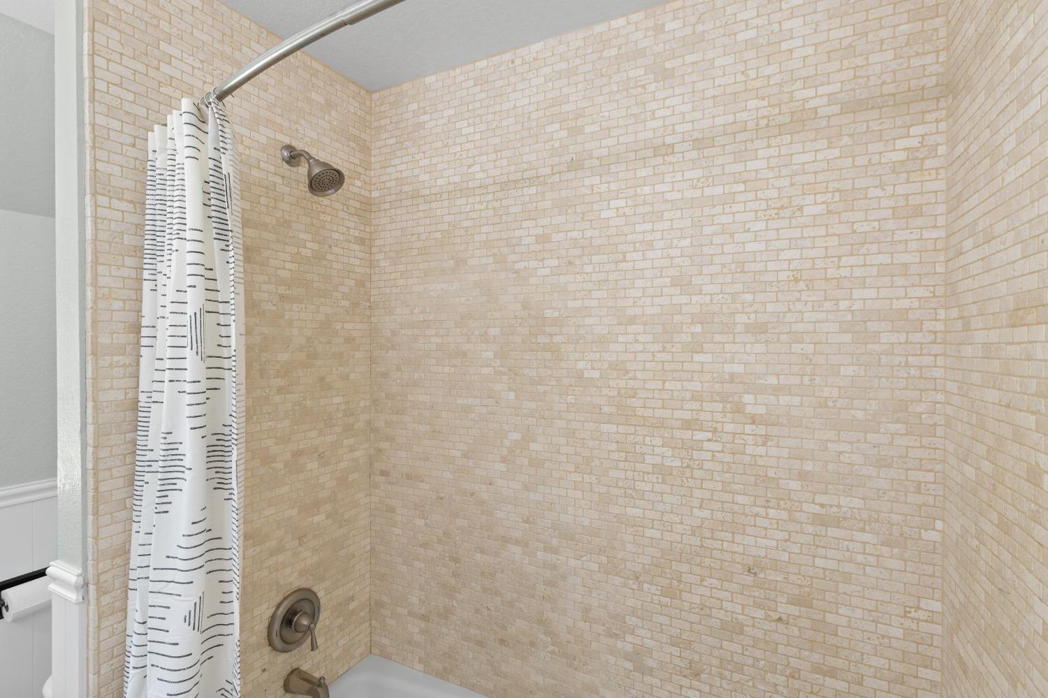 1890 Ridgeview Drive