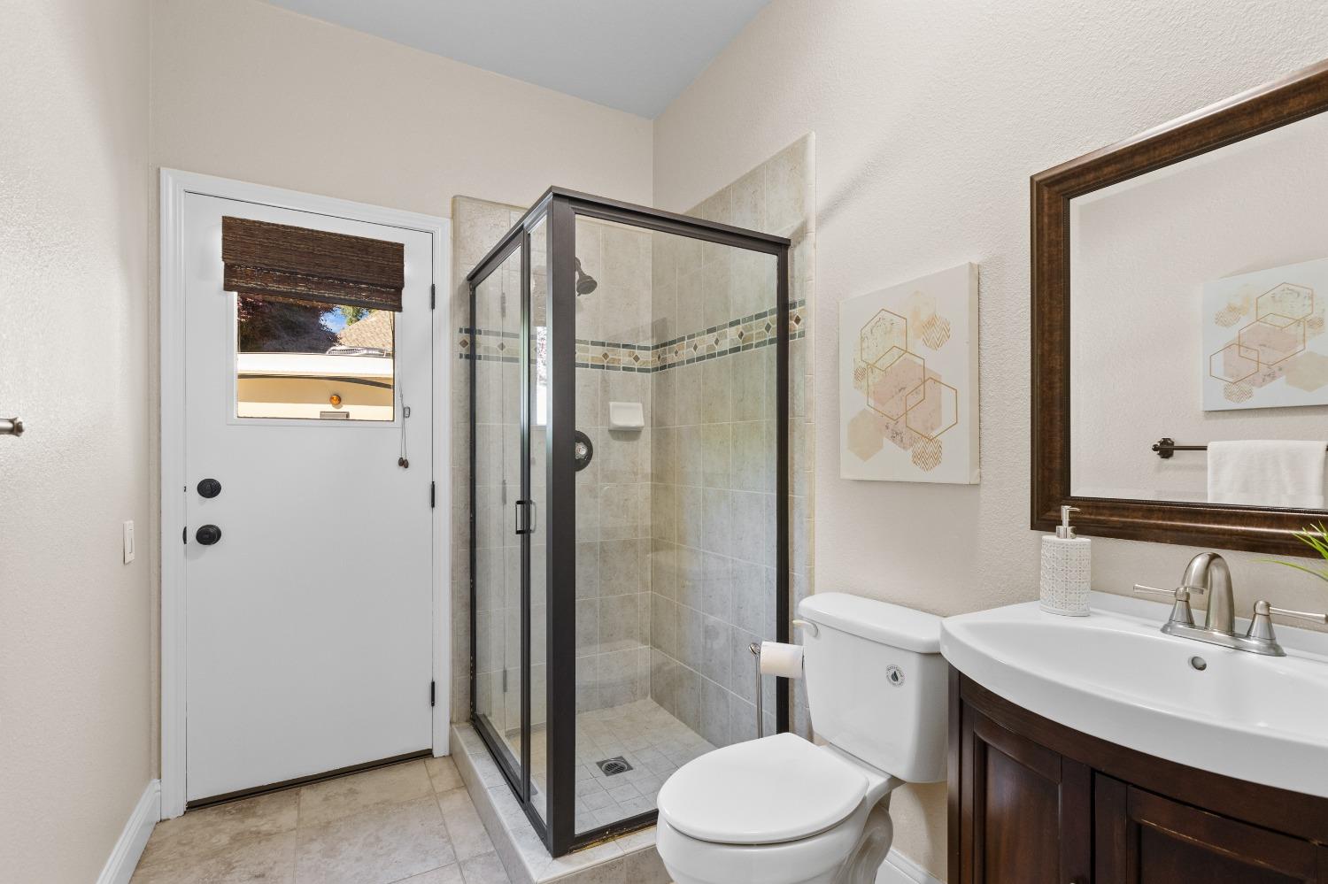 1890 Ridgeview Drive