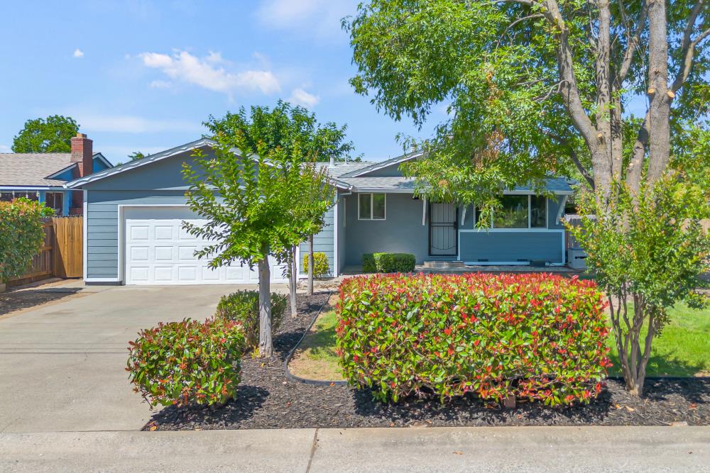 3556 Day Avenue