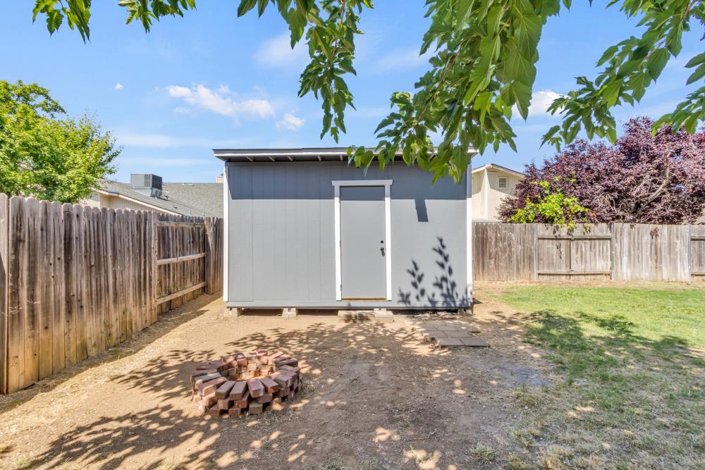 3556 Day Avenue