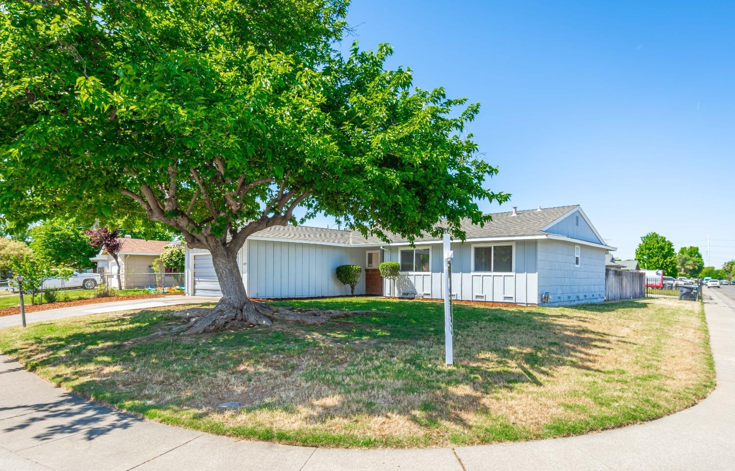 5039 Dingman Circle