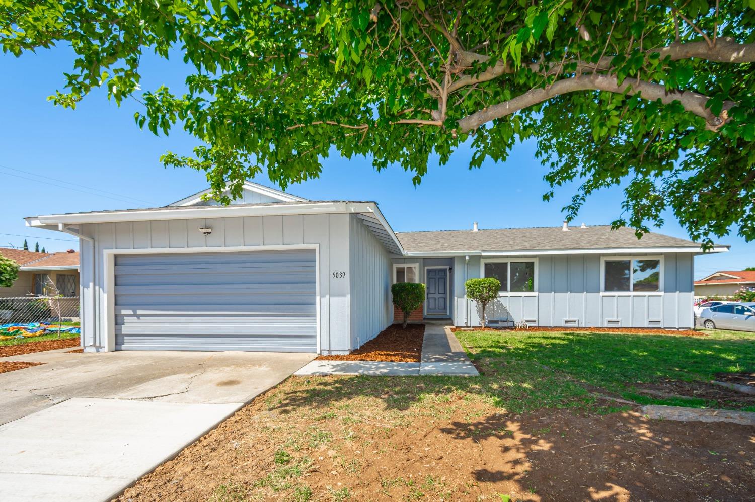 5039 Dingman Circle