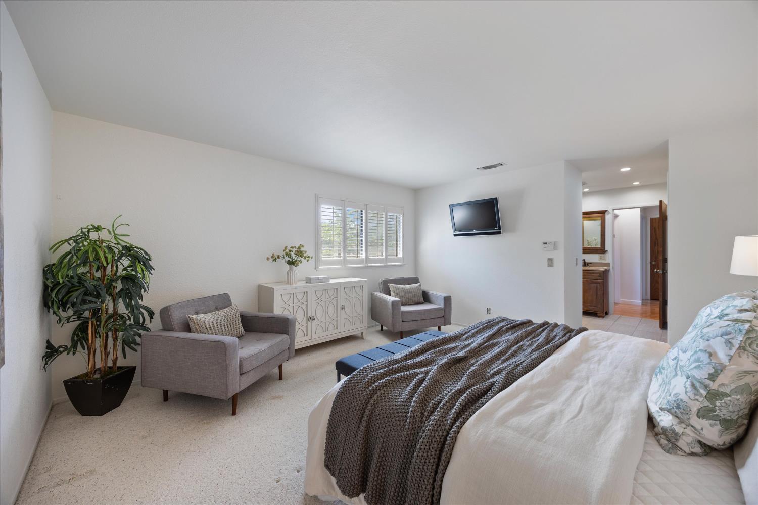 54 Sage River Circle