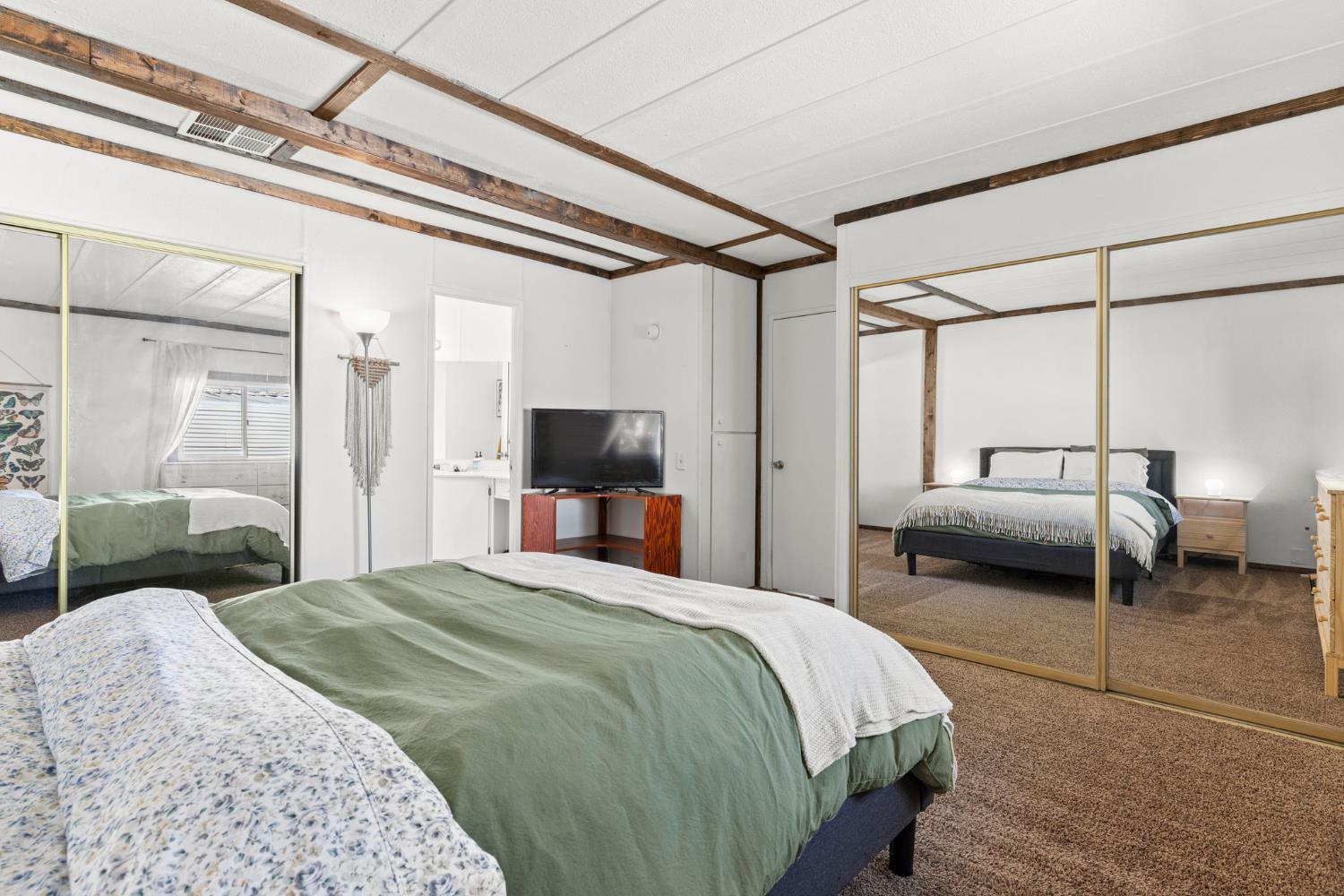 2950 Routier Road 99