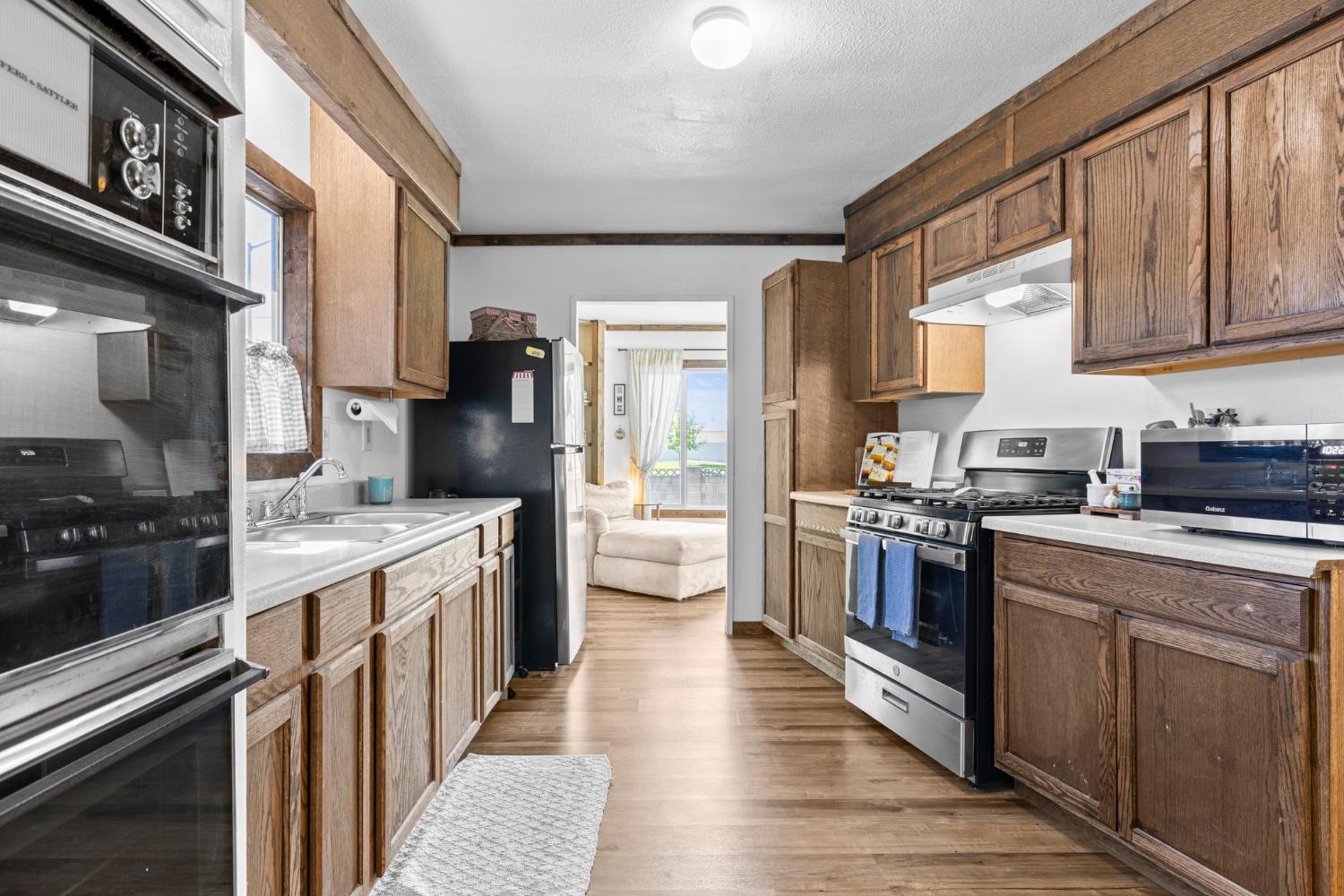 2950 Routier Road 99