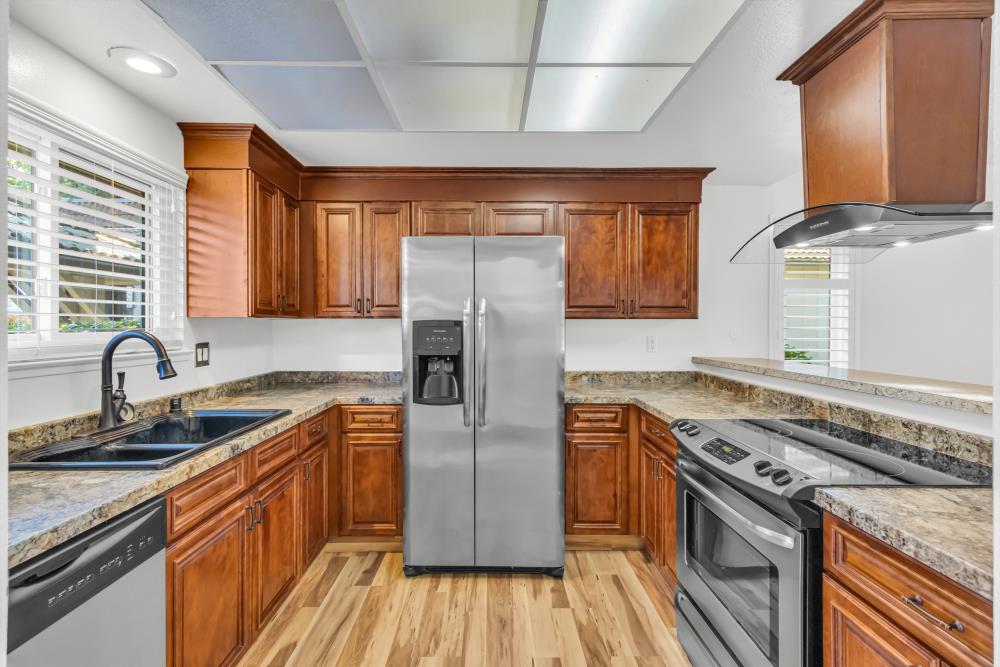 5409 Vin Rose Court
