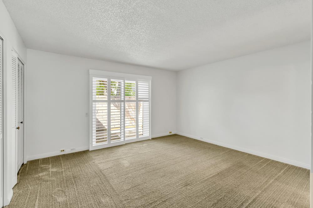5409 Vin Rose Court