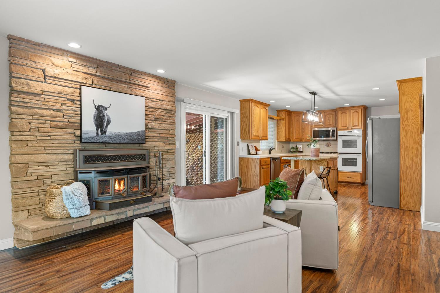 2424 Long Valley Drive