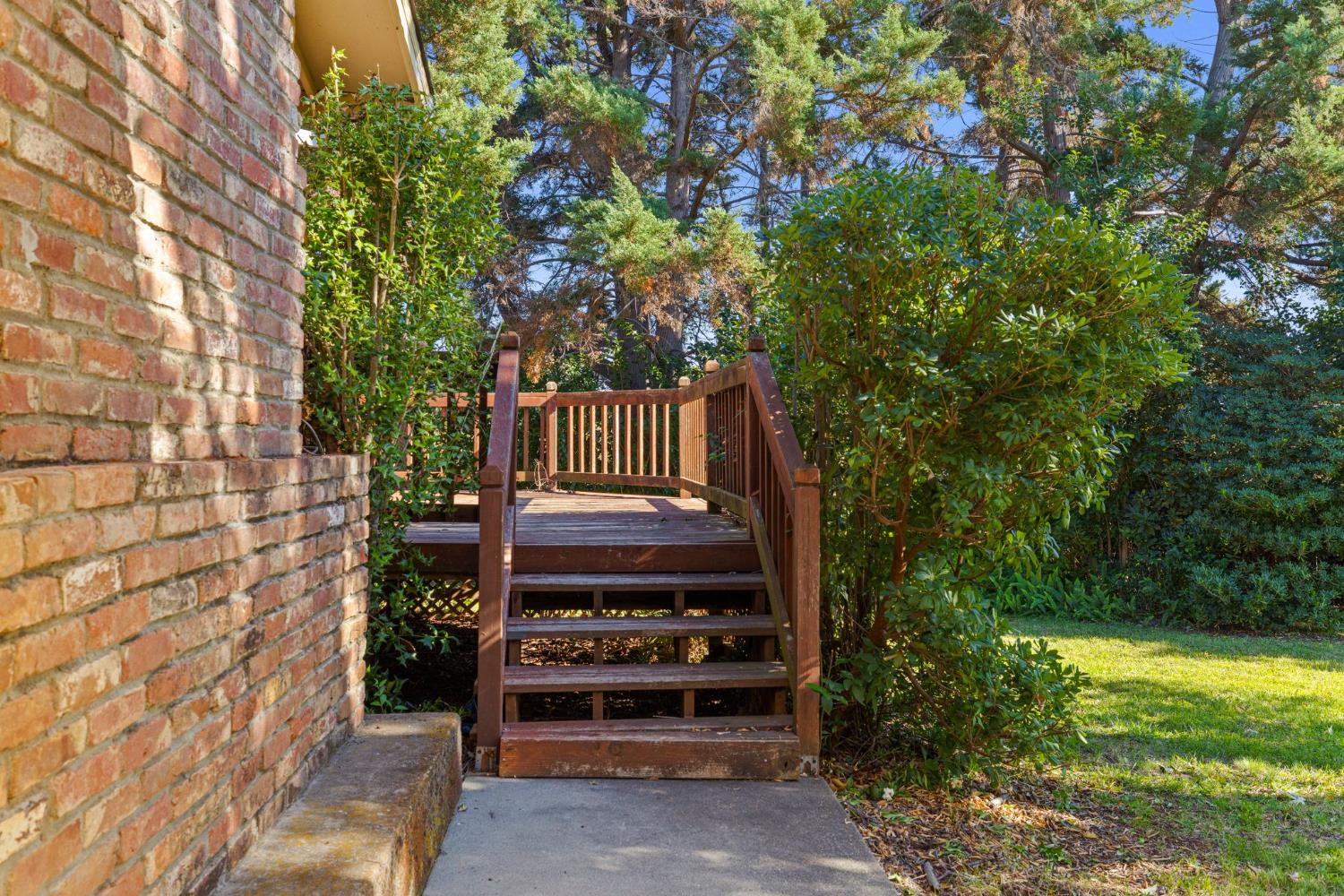 2424 Long Valley Drive