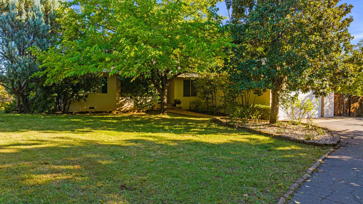 2424 Long Valley Drive