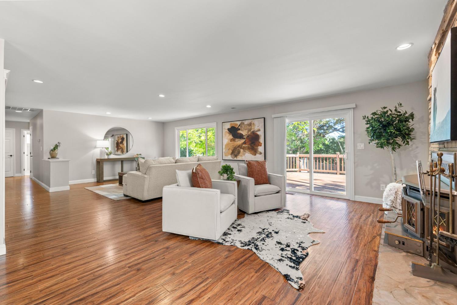 2424 Long Valley Drive