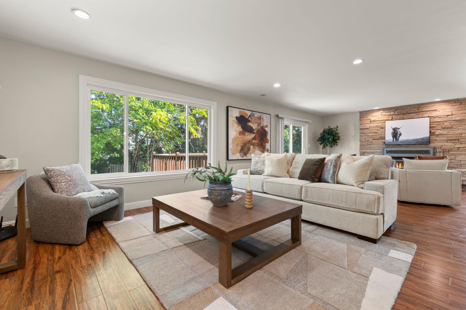 2424 Long Valley Drive