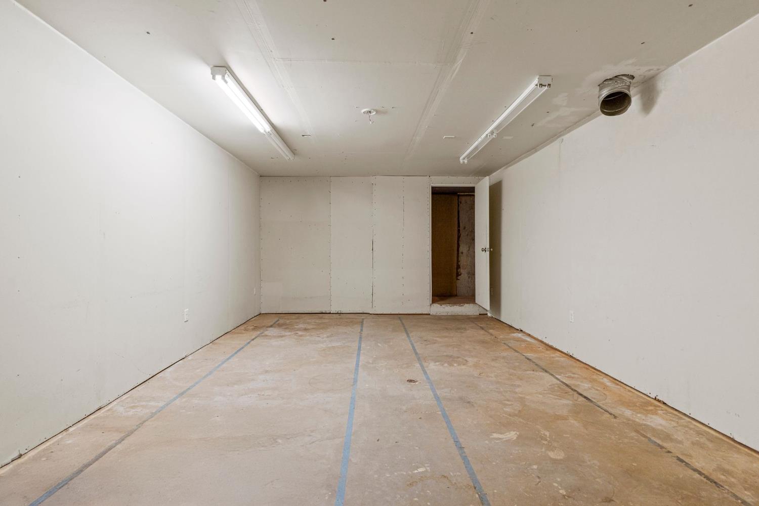 2424 Long Valley Drive