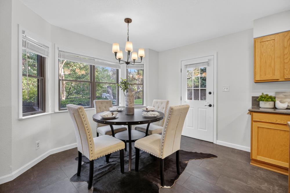 4400 Miller Oak Drive