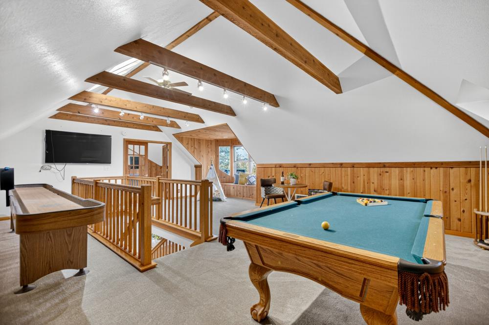 4400 Miller Oak Drive