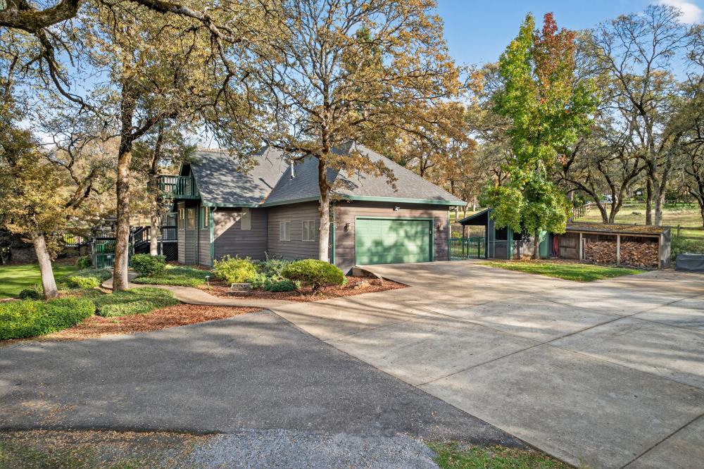 4400 Miller Oak Drive