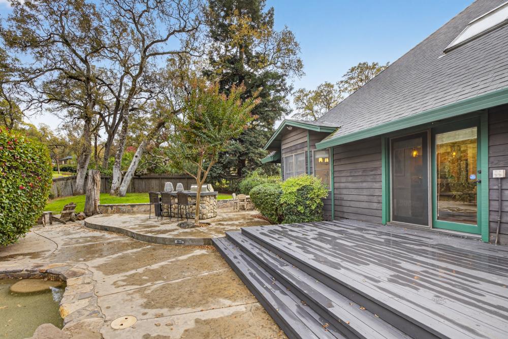 4400 Miller Oak Drive