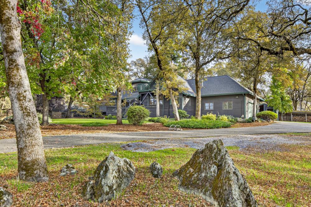 4400 Miller Oak Drive